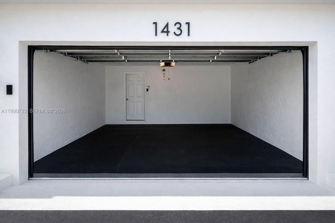 Activo con contrato: $720,000 (4 camas, 2 baños, 1820 Pies cuadrados)