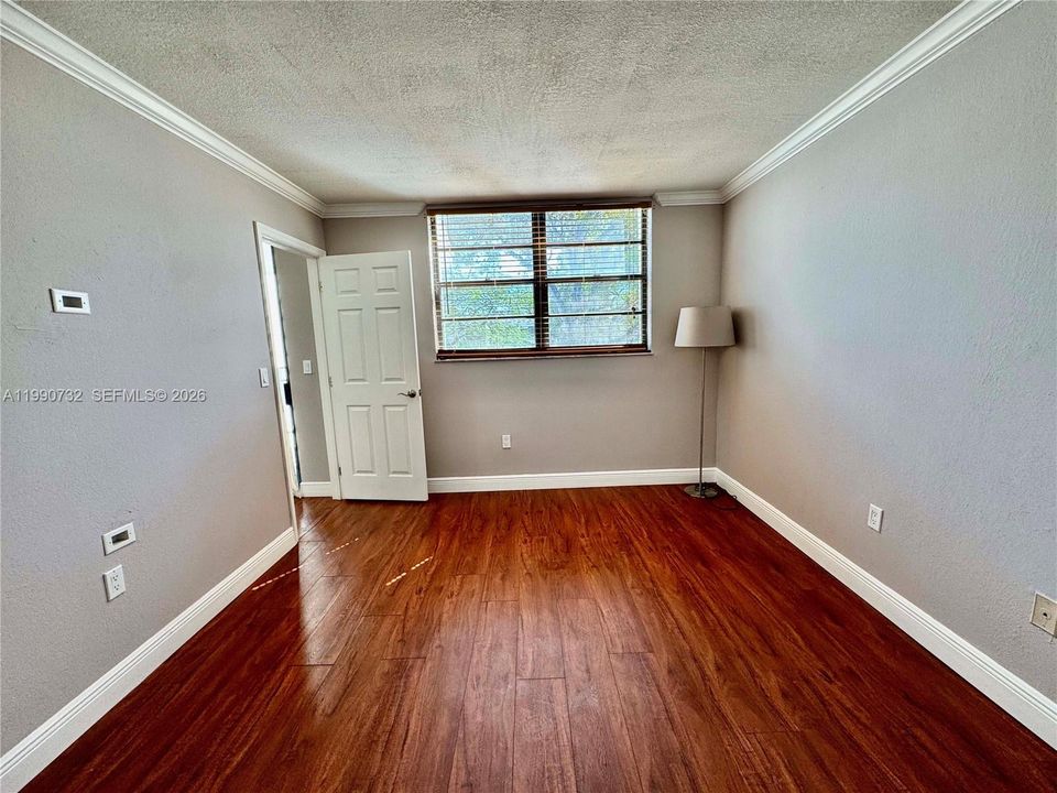 На продажу: $275,000 (2 спален, 2 ванн, 982 Квадратных фут)