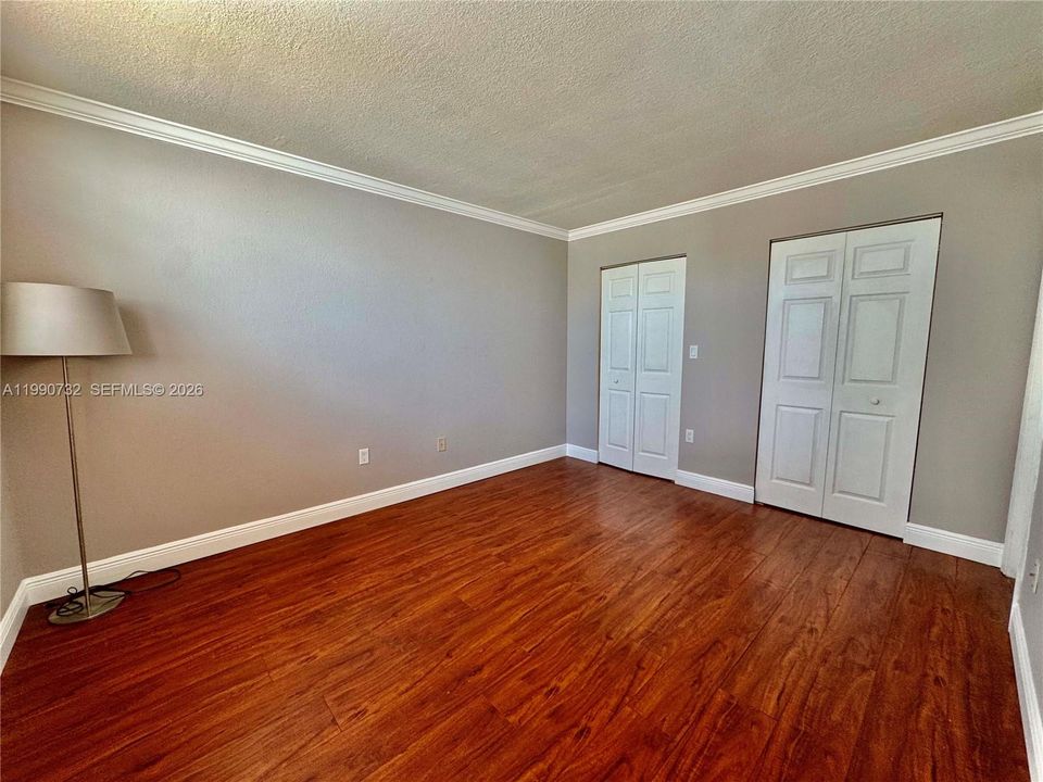 На продажу: $275,000 (2 спален, 2 ванн, 982 Квадратных фут)