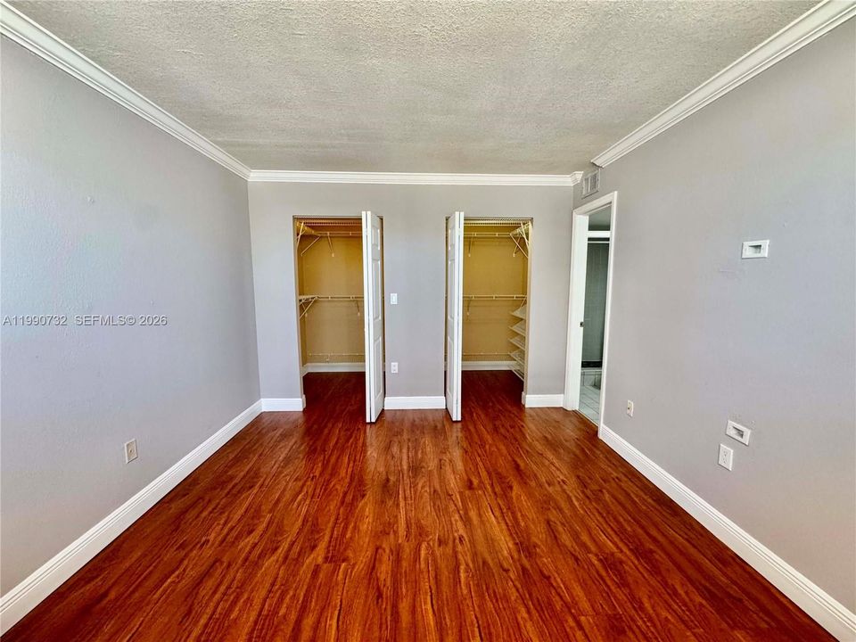 На продажу: $275,000 (2 спален, 2 ванн, 982 Квадратных фут)