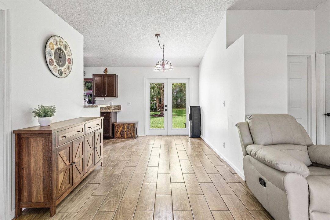 012-1751760thLaneNorth-TheAcreage-FL-334