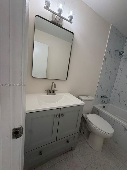 待售: $324,900 (2 贝兹, 2 浴室, 952 平方英尺)