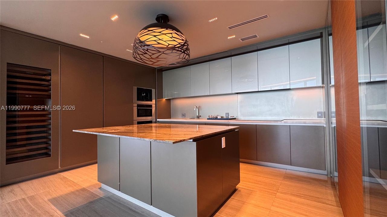 En Venta: $5,895,000 (4 camas, 5 baños, 3206 Pies cuadrados)
