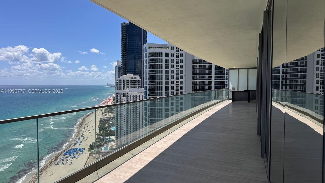 En Venta: $5,895,000 (4 camas, 5 baños, 3206 Pies cuadrados)