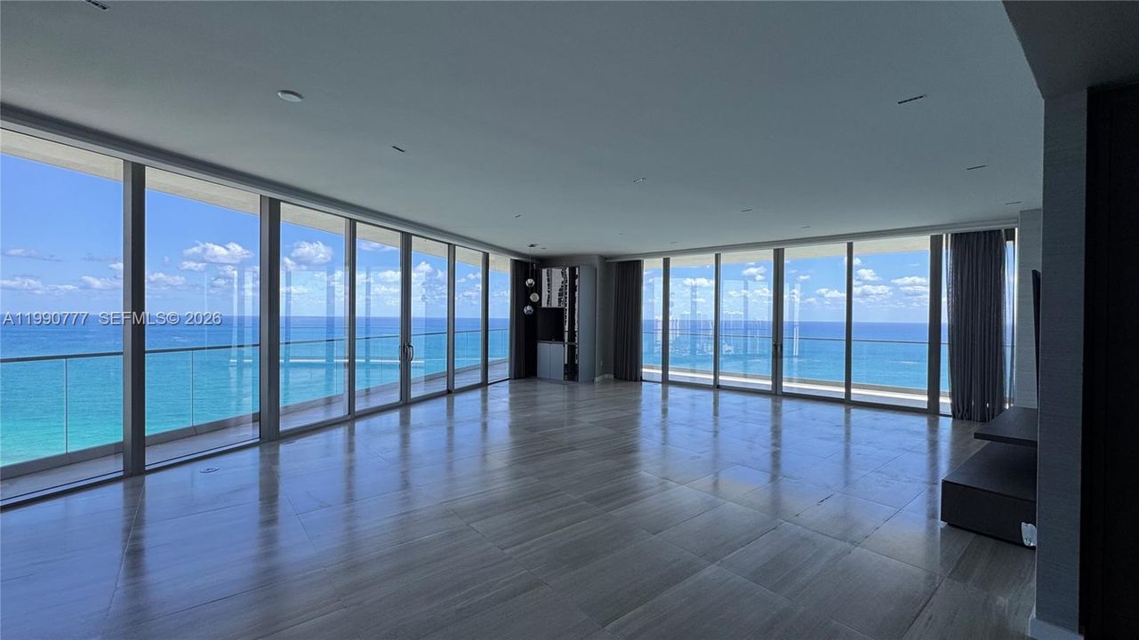 En Venta: $5,895,000 (4 camas, 5 baños, 3206 Pies cuadrados)