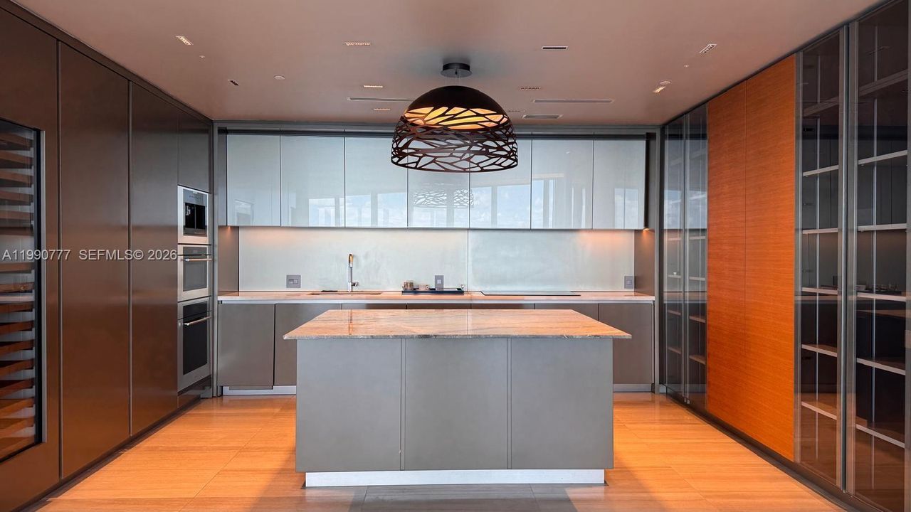 En Venta: $5,895,000 (4 camas, 5 baños, 3206 Pies cuadrados)