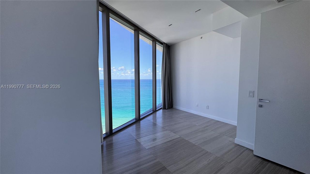 En Venta: $5,895,000 (4 camas, 5 baños, 3206 Pies cuadrados)
