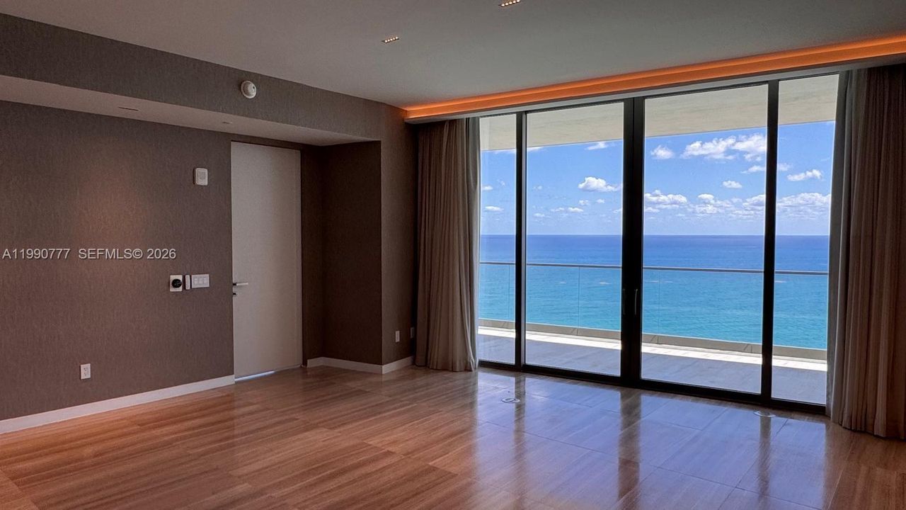 En Venta: $5,895,000 (4 camas, 5 baños, 3206 Pies cuadrados)