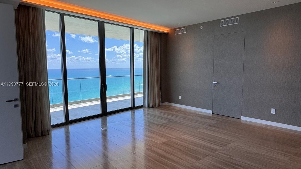 En Venta: $5,895,000 (4 camas, 5 baños, 3206 Pies cuadrados)
