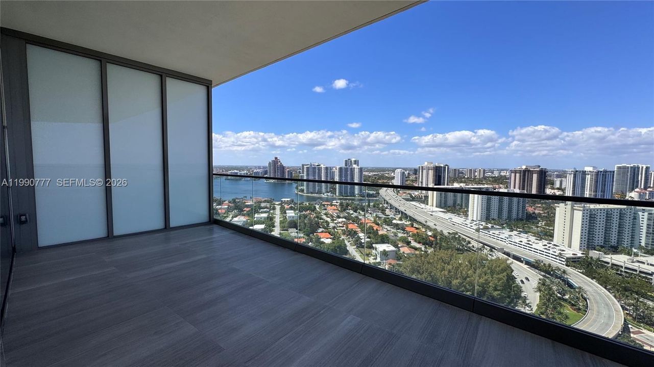 En Venta: $5,895,000 (4 camas, 5 baños, 3206 Pies cuadrados)