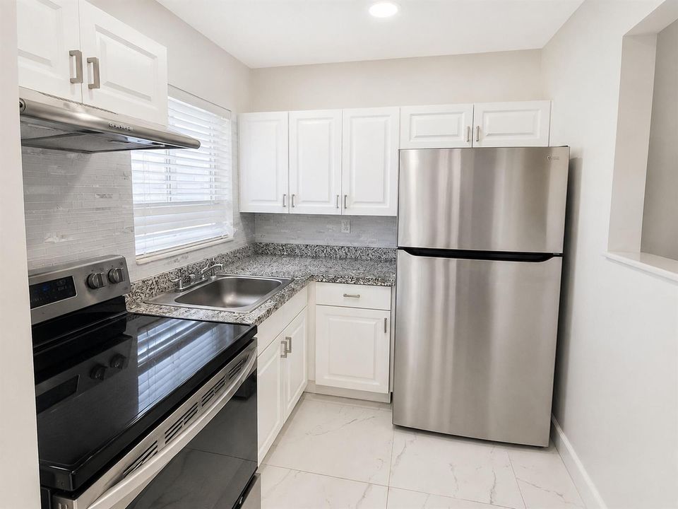 07_kitchen_angle_2