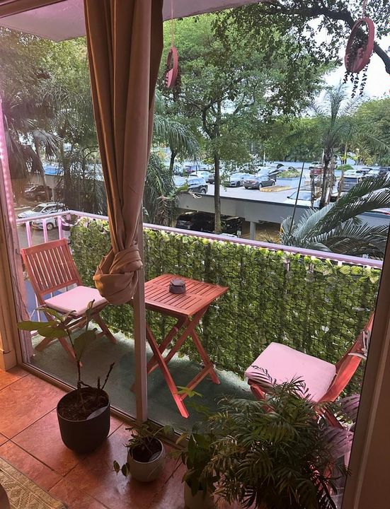 1740 nw n river - Patio
