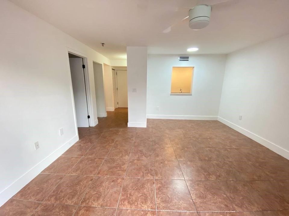 1740 nw n river -