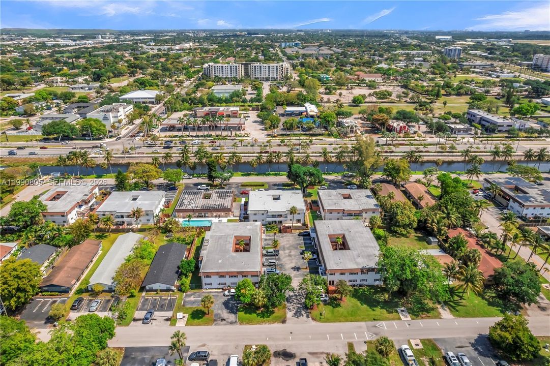 For Sale: $175,000 (2 beds, 2 baths, 855 Square Feet)
