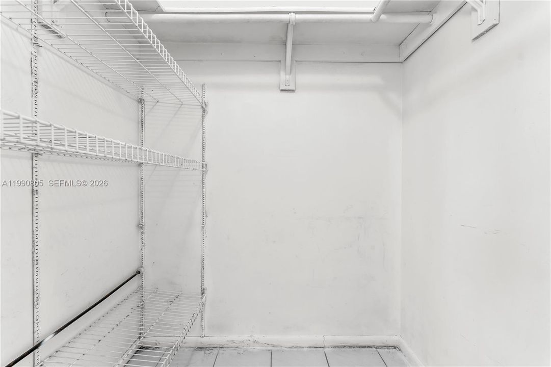 For Sale: $175,000 (2 beds, 2 baths, 855 Square Feet)