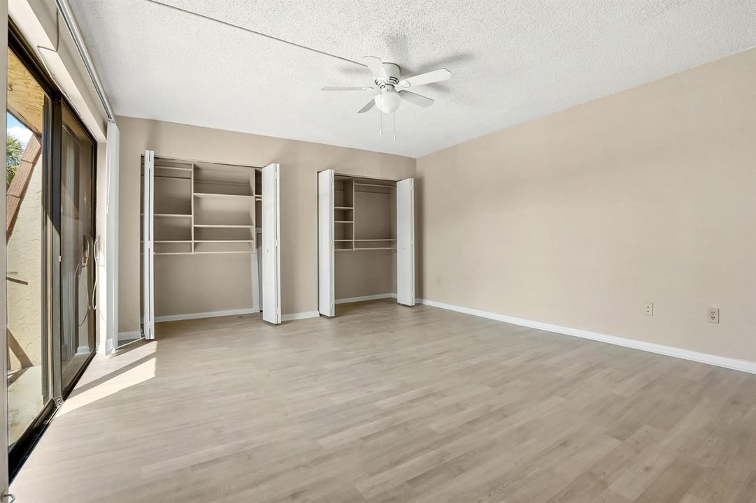 15 Bedroom 04