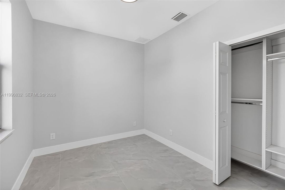 На продажу: $264,900 (3 спален, 2 ванн, 1144 Квадратных фут)
