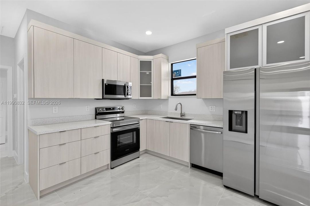 На продажу: $264,900 (3 спален, 2 ванн, 1144 Квадратных фут)