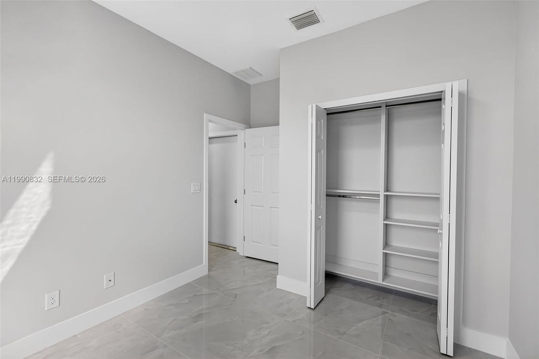На продажу: $264,900 (3 спален, 2 ванн, 1144 Квадратных фут)