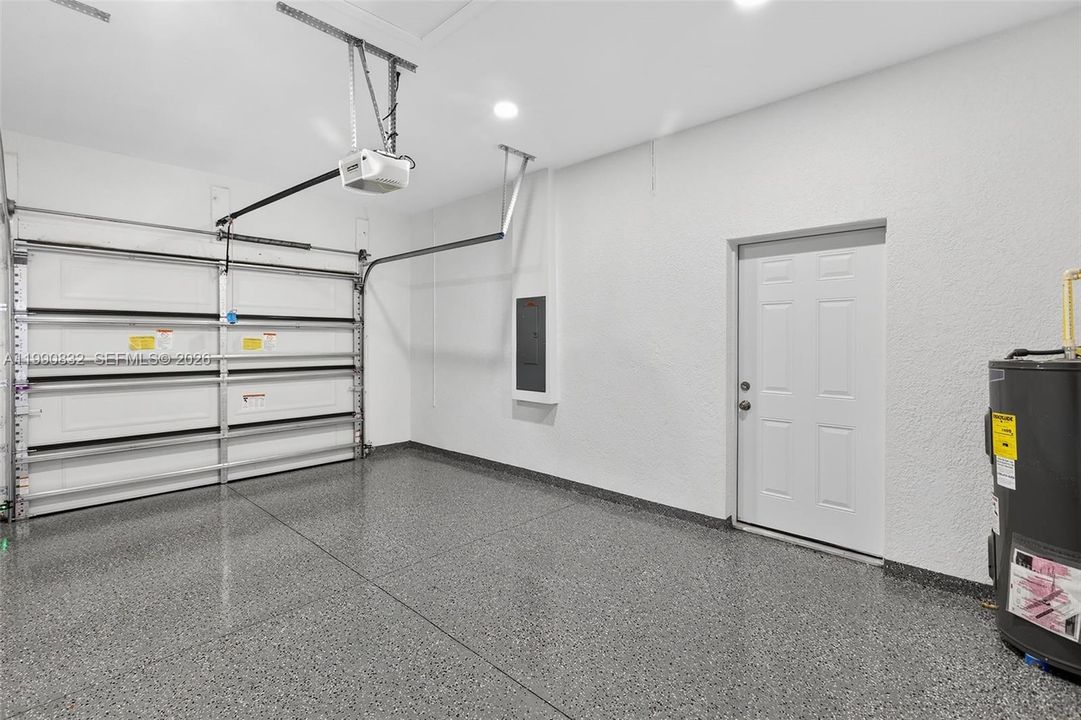 На продажу: $264,900 (3 спален, 2 ванн, 1144 Квадратных фут)