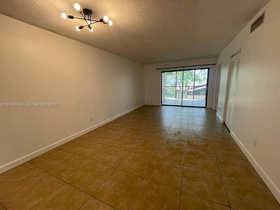 En Renta: $2,100 (2 camas, 2 baños, 820 Pies cuadrados)