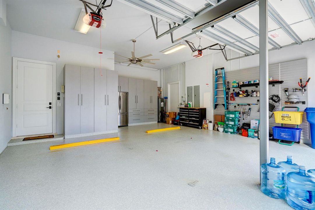 2775LakeDr-78