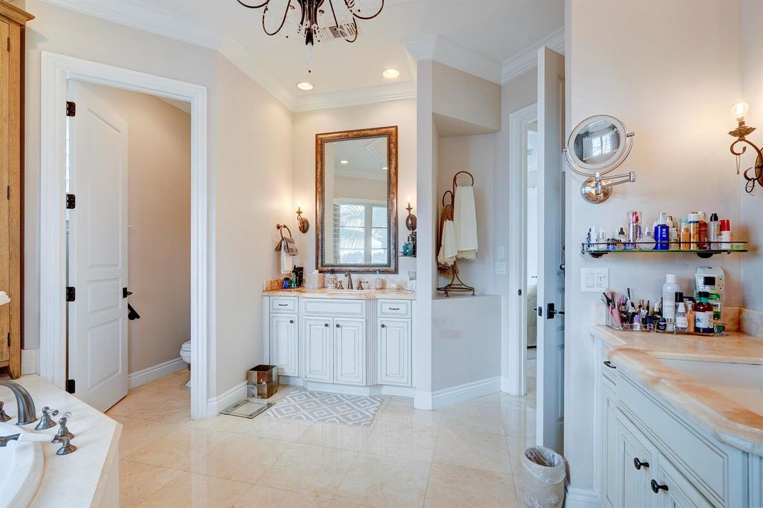 2775LakeDr-53
