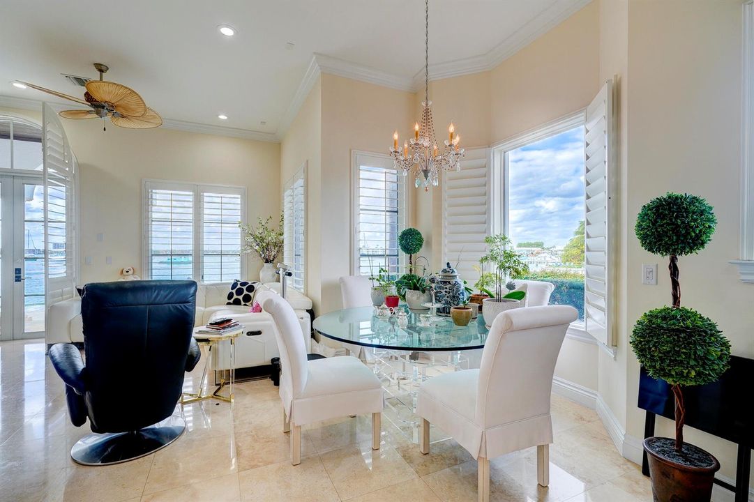2775LakeDr-38