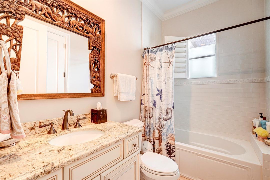 2775LakeDr-71