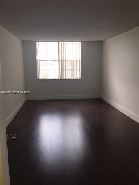 For Sale: $169,000 (2 beds, 2 baths, 1175 Square Feet)