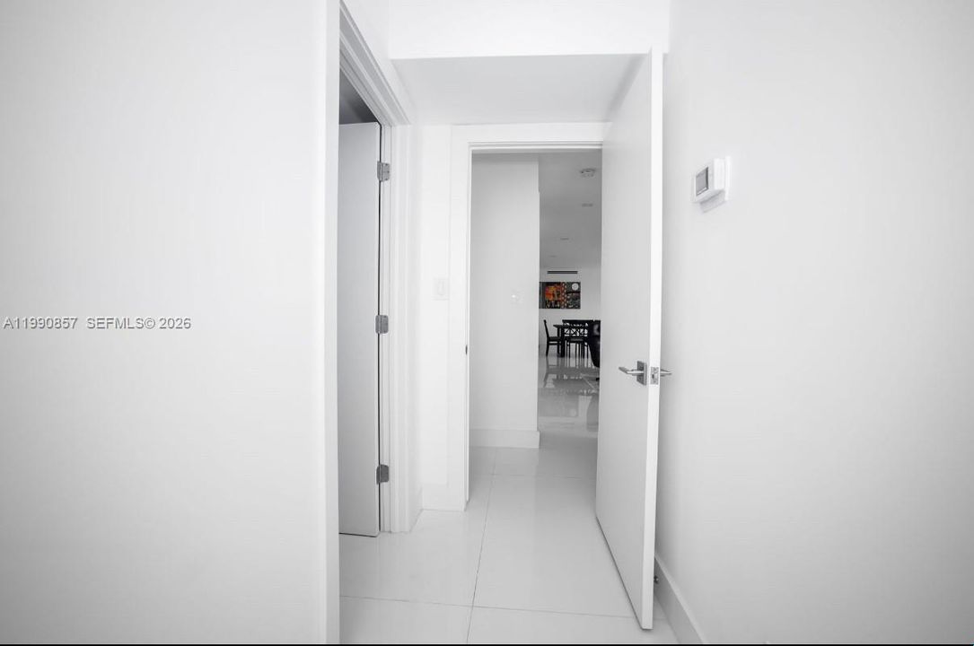 For Sale: $2,100,000 (3 beds, 3 baths, 2120 Square Feet)