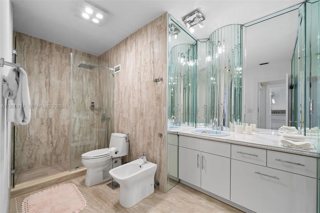 En Venta: $600,000 (2 camas, 2 baños, 1210 Pies cuadrados)