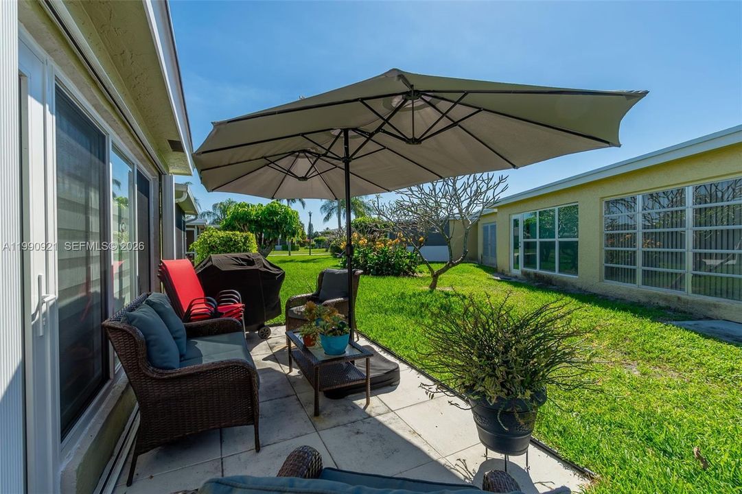 待售: $295,000 (2 贝兹, 2 浴室, 1167 平方英尺)