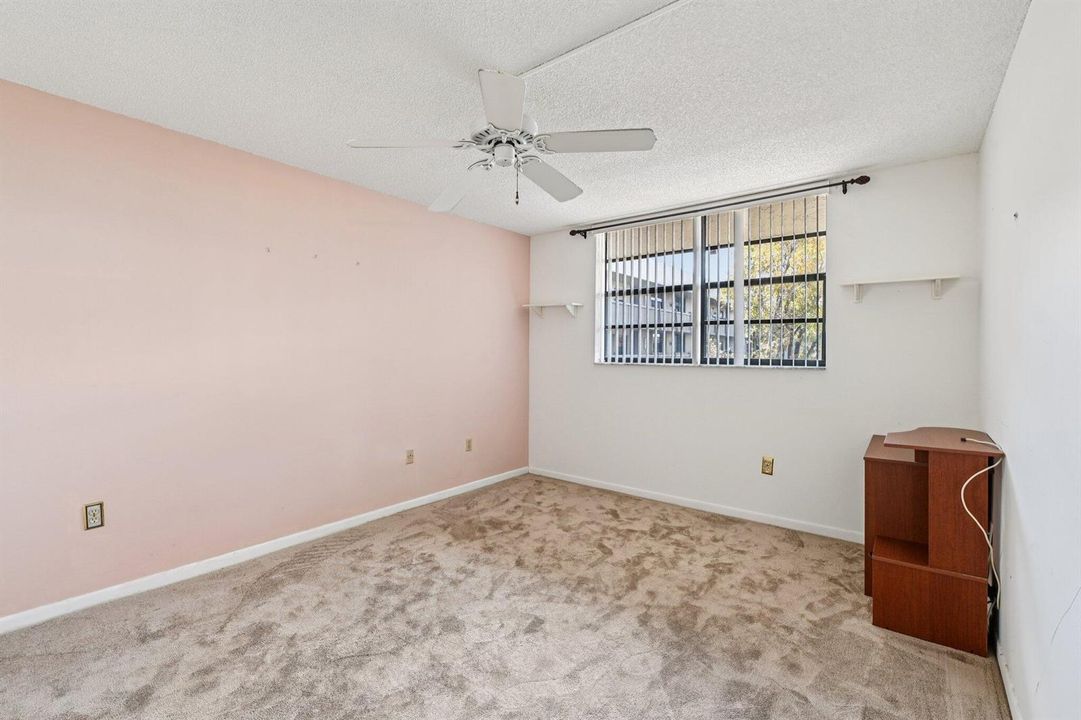 18-web-or-mls-Colony Point Cir 404-S2703