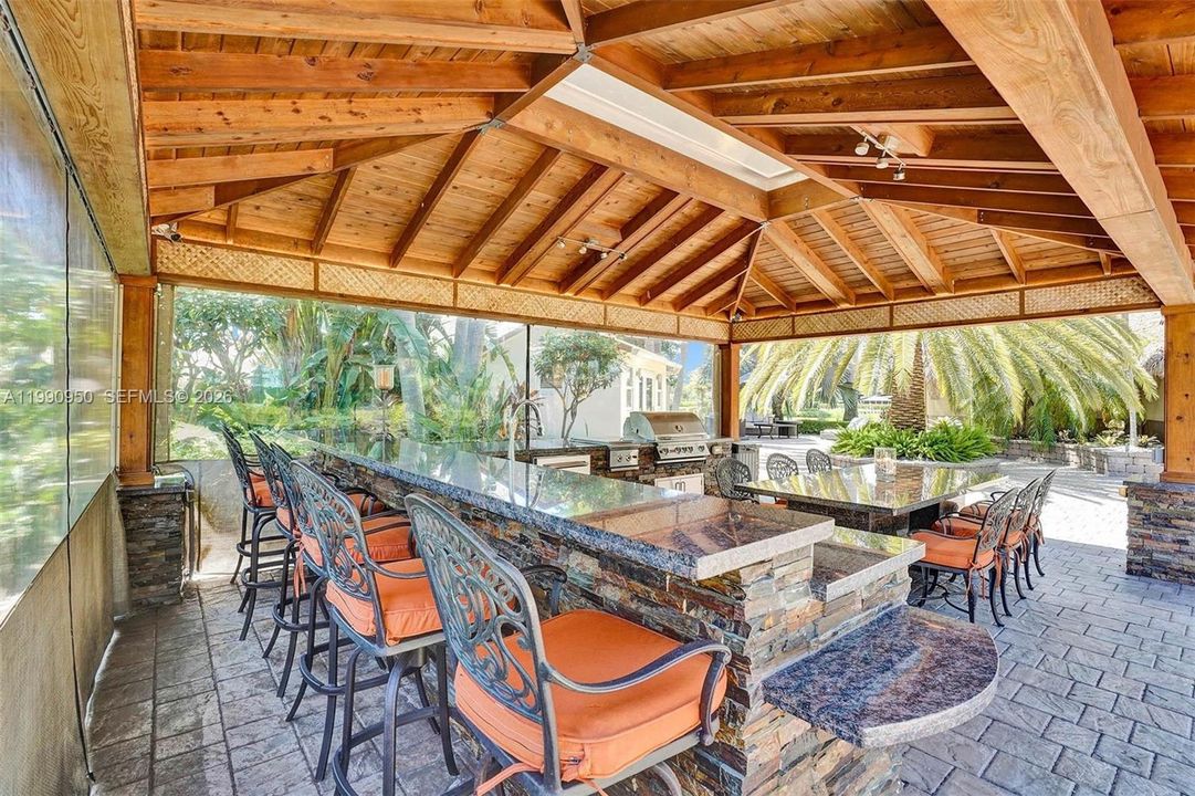 Outdoor Kitchen