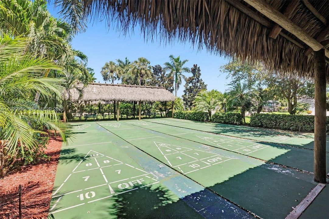 For Sale: $750,000 (0.18 acres)