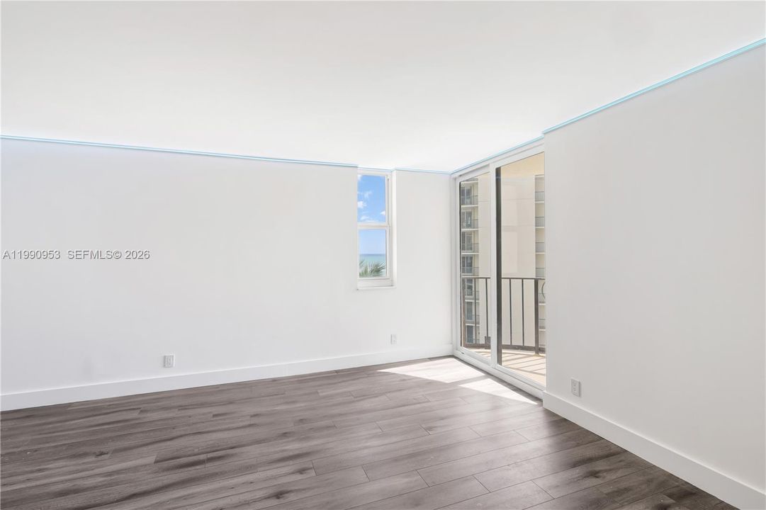 En Venta: $559,000 (2 camas, 2 baños, 1181 Pies cuadrados)