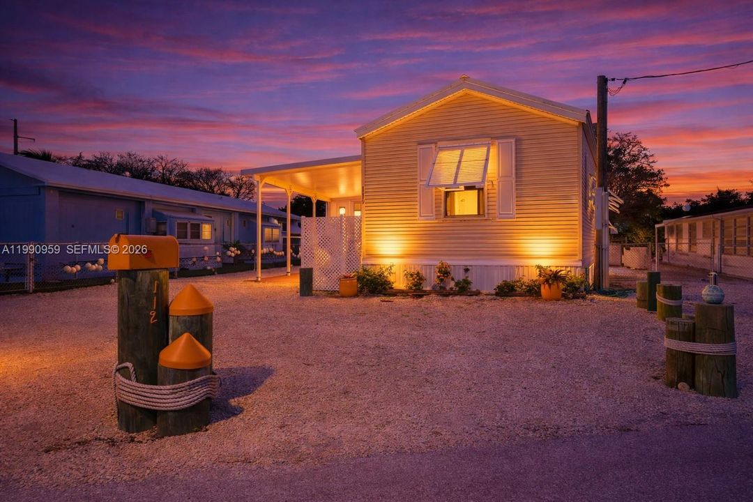 En Venta: $459,999 (2 camas, 1 baños, 768 Pies cuadrados)
