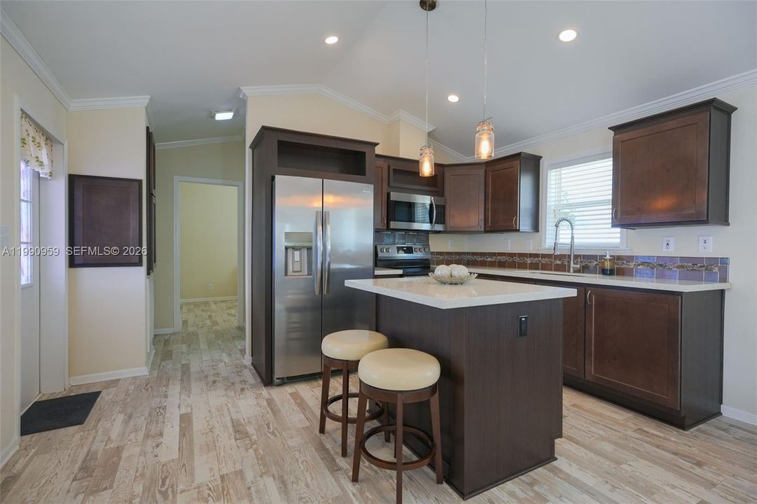 En Venta: $459,999 (2 camas, 1 baños, 768 Pies cuadrados)