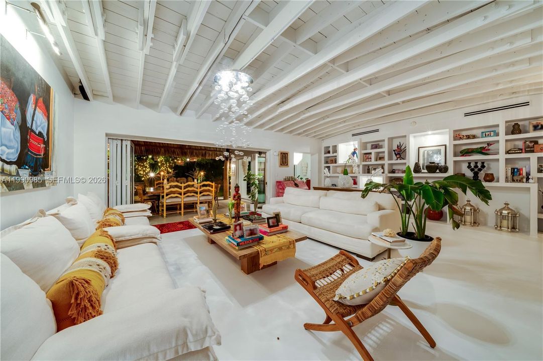 En Renta: $40,000 (5 camas, 5 baños, 3202 Pies cuadrados)