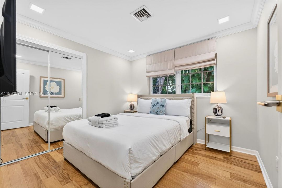 En Venta: $1,370,000 (4 camas, 2 baños, 1512 Pies cuadrados)