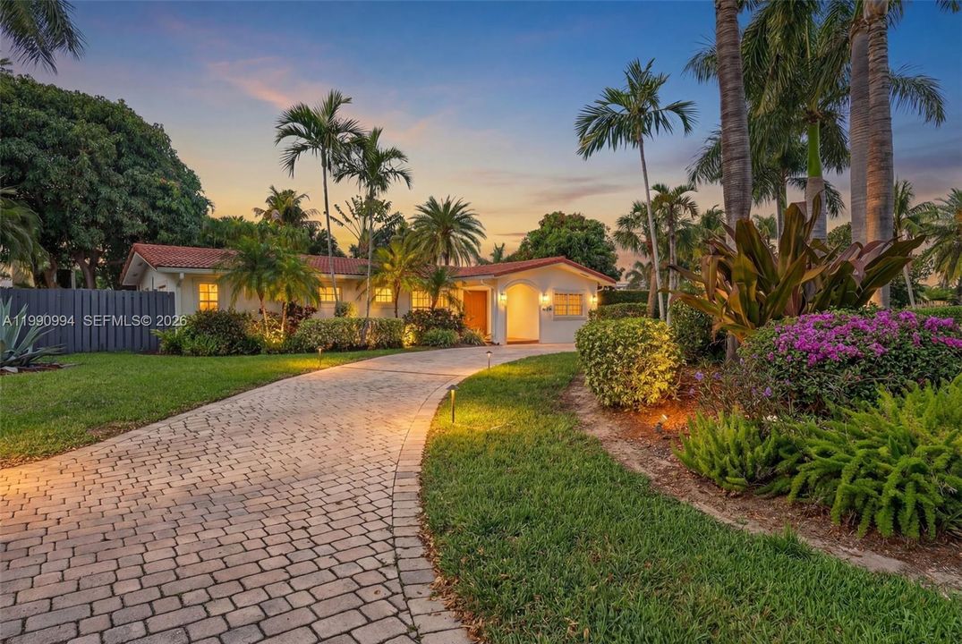 En Venta: $1,370,000 (4 camas, 2 baños, 1512 Pies cuadrados)
