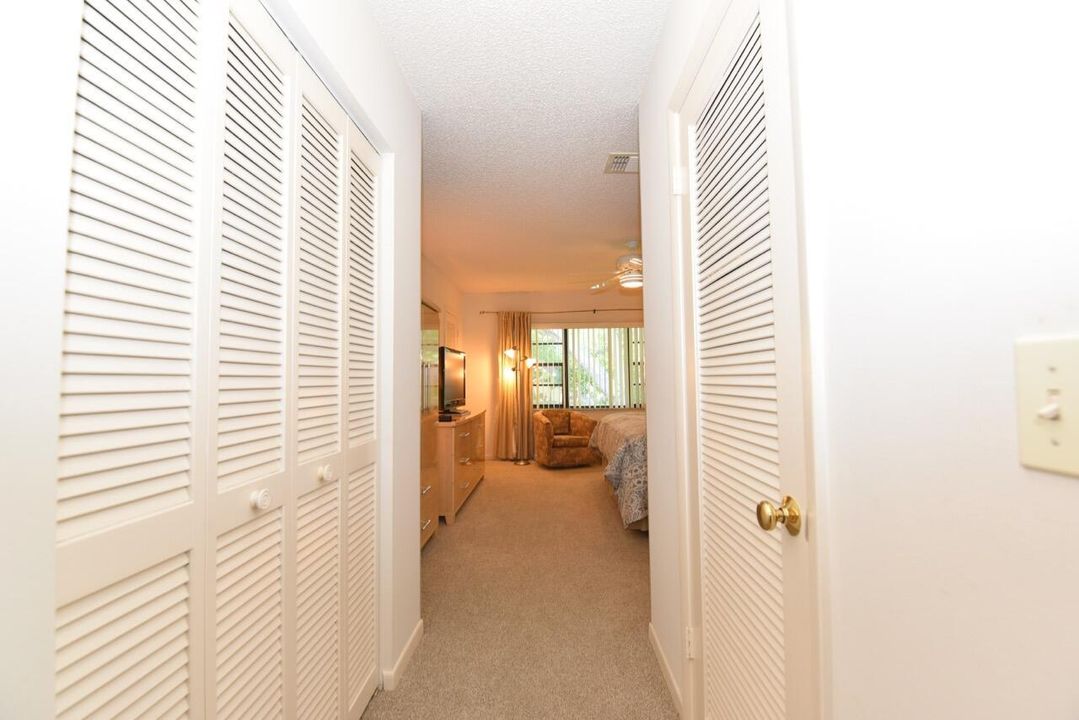 closets entrancew to MBR