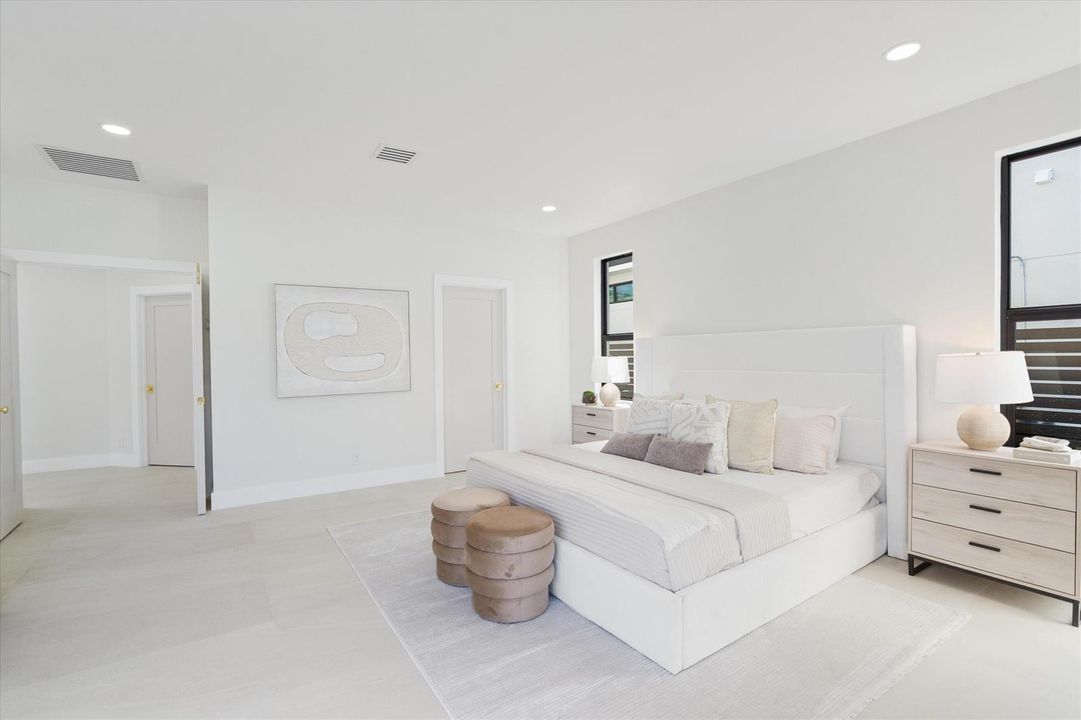 24-3721 NE 30th Ave LHP, FL-121