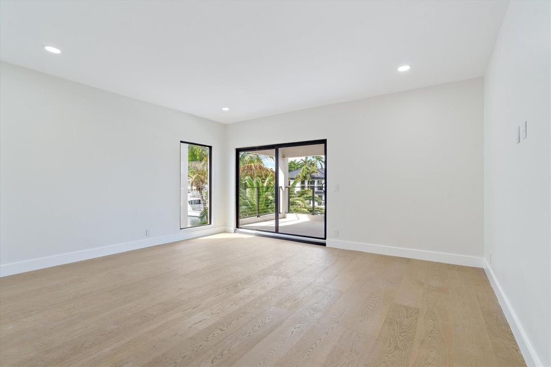 36-3721 NE 30th Ave LHP, FL-133