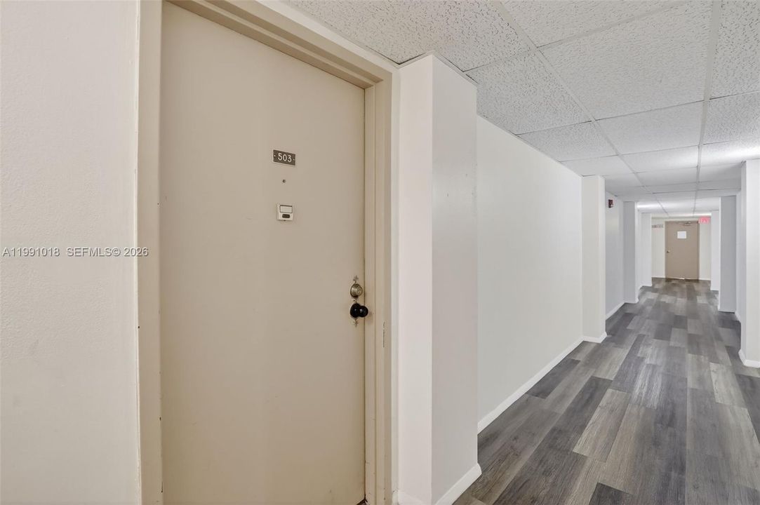 Activo con contrato: $99,950 (2 camas, 2 baños, 972 Pies cuadrados)