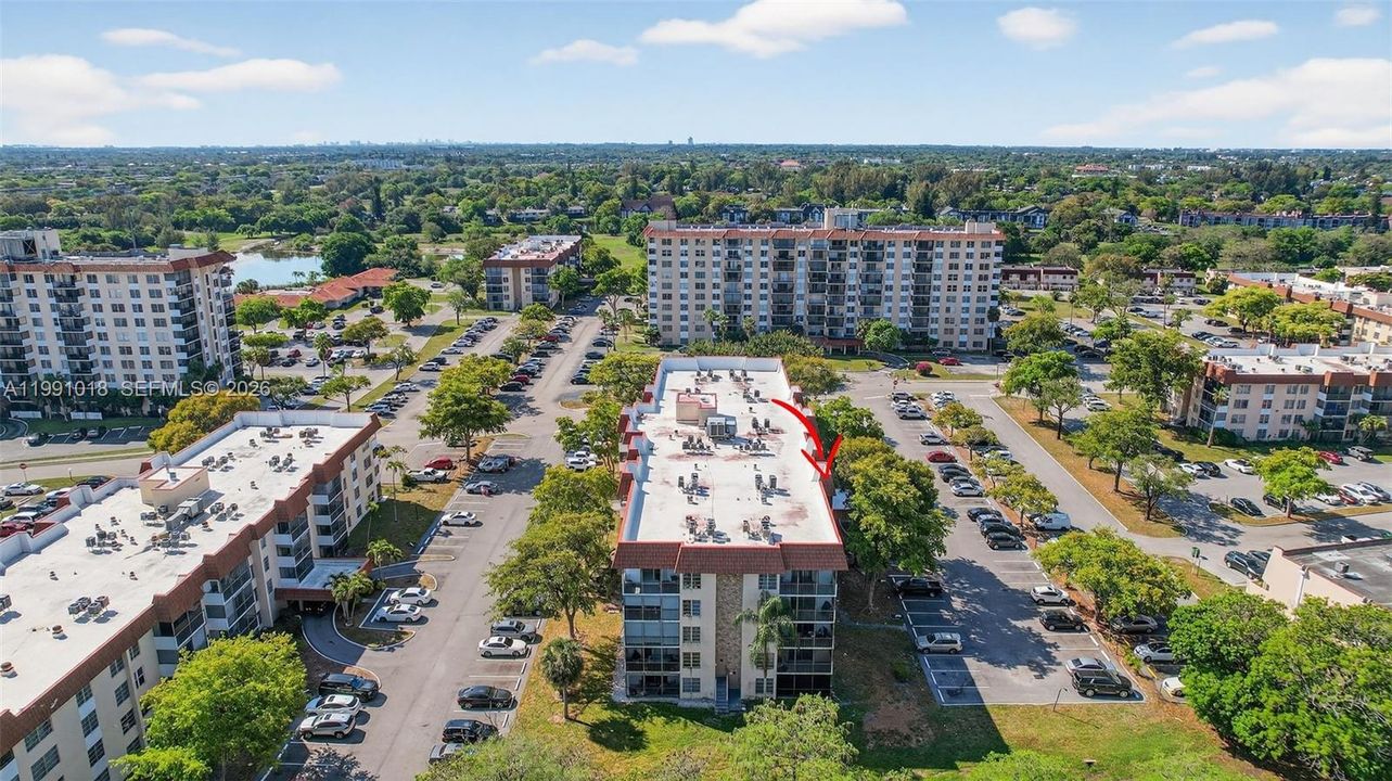 Activo con contrato: $99,950 (2 camas, 2 baños, 972 Pies cuadrados)