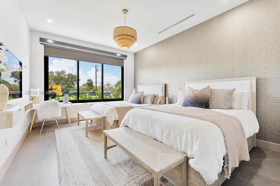 En Renta: $24,500 (4 camas, 5 baños, 3258 Pies cuadrados)