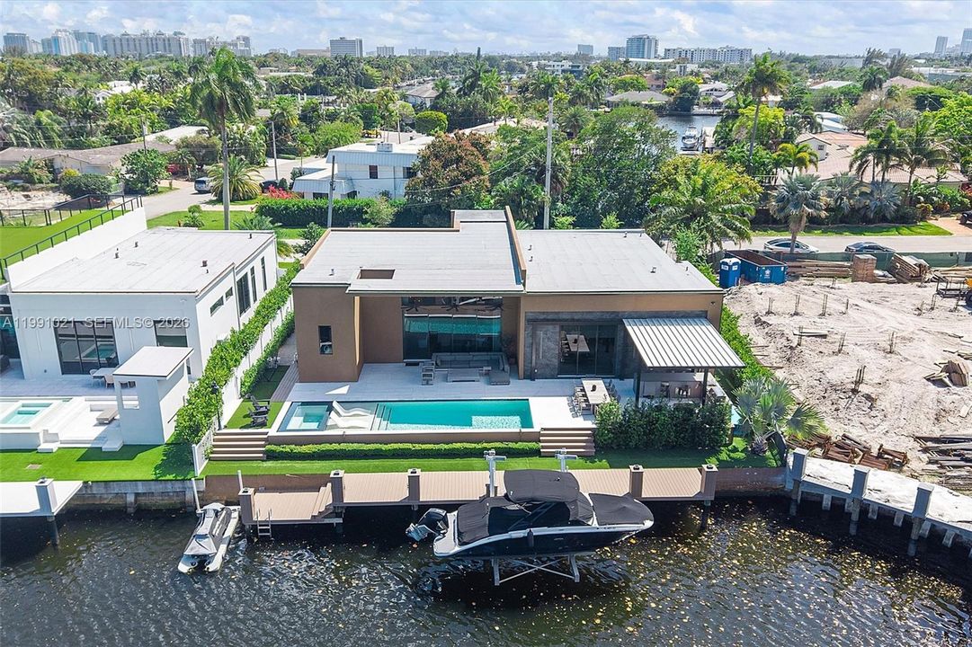 En Renta: $24,500 (4 camas, 5 baños, 3258 Pies cuadrados)