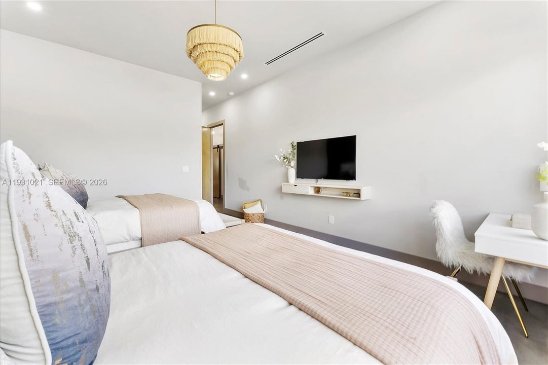 En Renta: $24,500 (4 camas, 5 baños, 3258 Pies cuadrados)